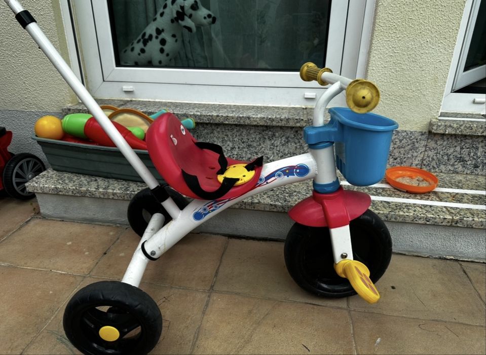 Triciclo infantil