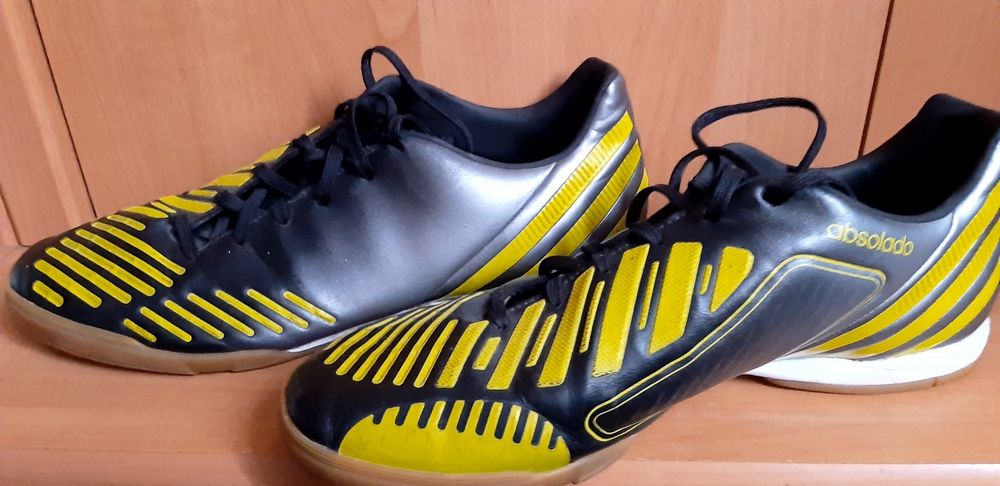 ADIDAS  Predator buty halowe