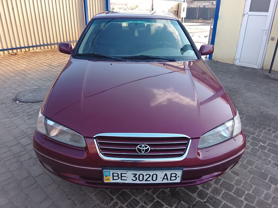 Продаю Toyota Camri