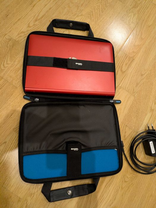 HP TPN-I121 Portable Hybrid (Tablet-Type) with Detachable Keyboard and Carry Bag64283894416258122