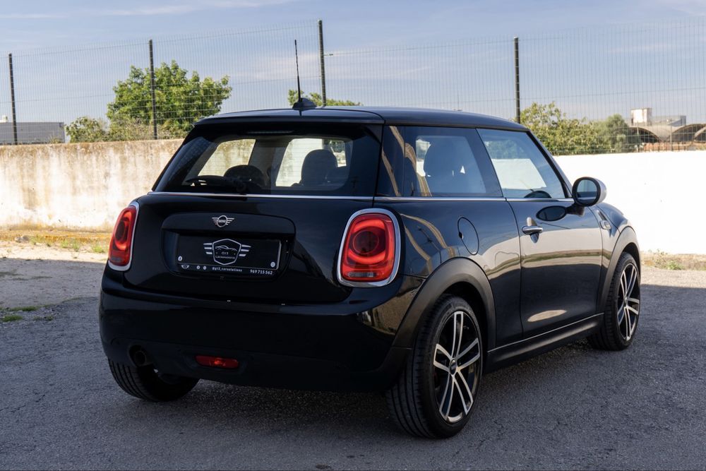 Mini  Cooper One D (desde 180€/mês financiamento)