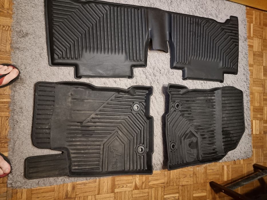 Dywaniki samochodowe lexus nx300h