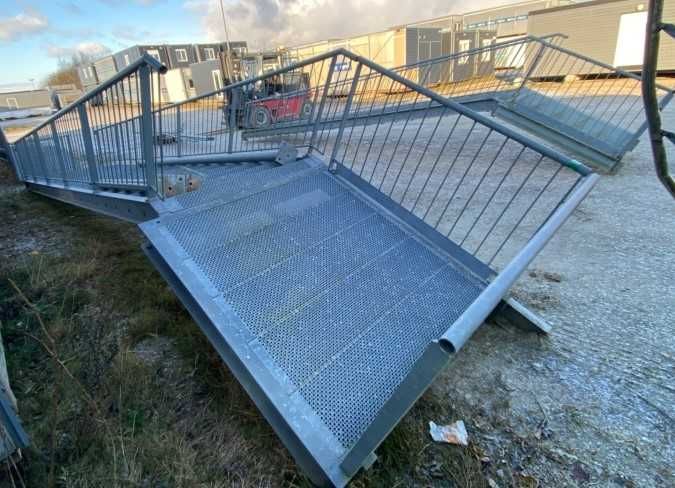 Sprzedam schody zewnętrzne  proste