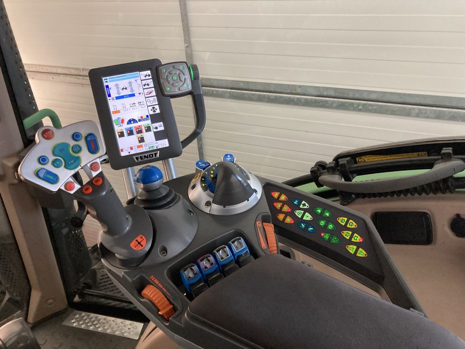 Fendt 714 Vario SCR TMS PROFI