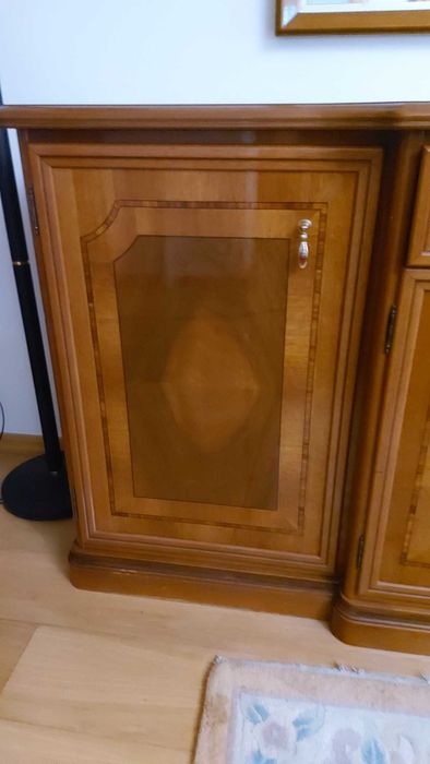 Aparador em madeira 222 cm – excelente estado – 222x92x54