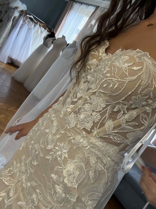 Piękna Suknia Ślubna