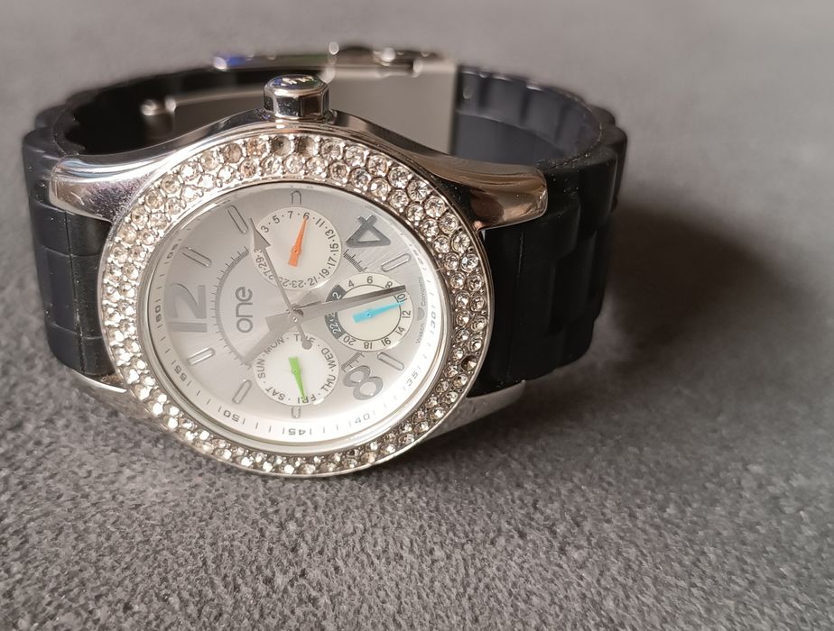Relógio ONE como novo