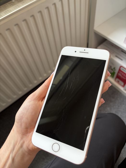 iPhone 8 plus rose gold 64gb
