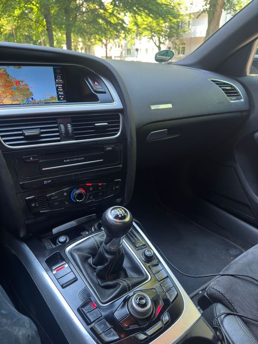 Audi a5 2.0 tfsi s-line 2011