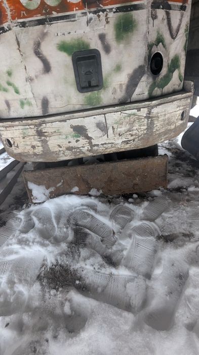 Міні екскаватор BOB-CAT X220