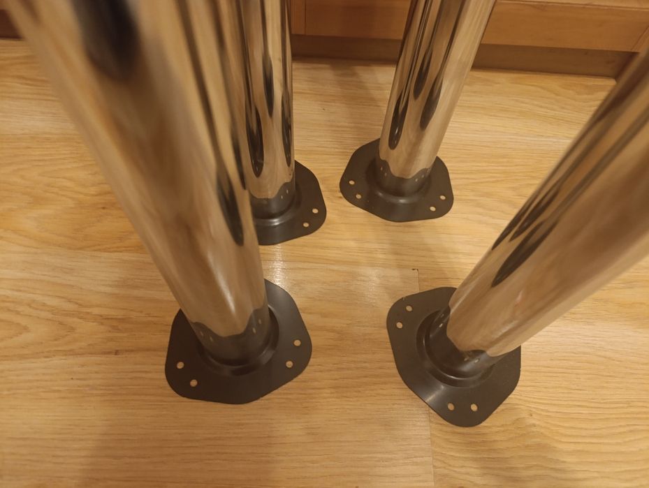 4 sztuki nogi srebrne  70 cm - 73 cm
