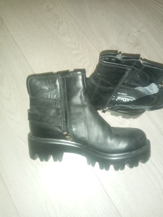 Продам ботинки  демисезон