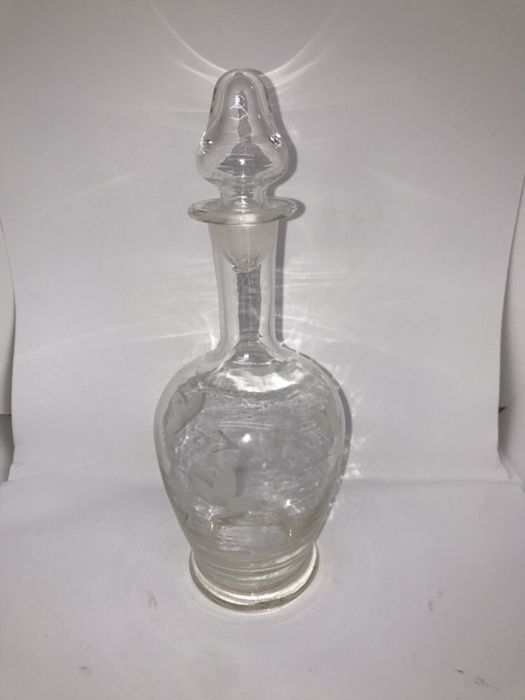 Garrafa de licor434369581936824324
