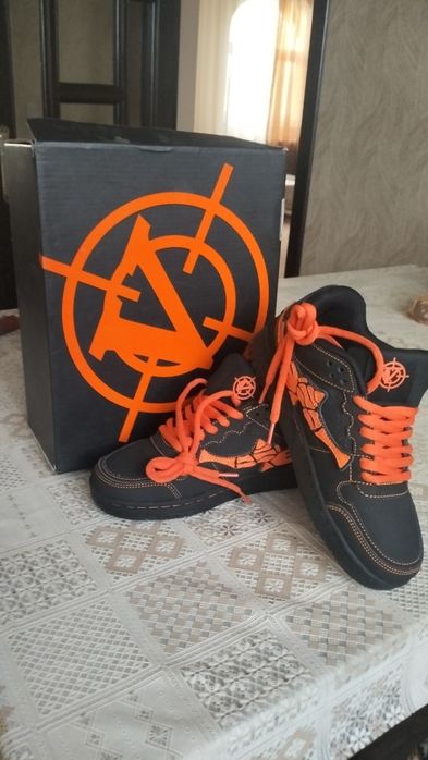 Vicinity - Akimbo Lows «Reverse Pumpkin»