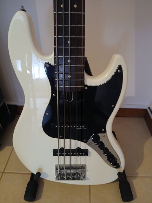Baixo Sire V3 5-String507624912806236161