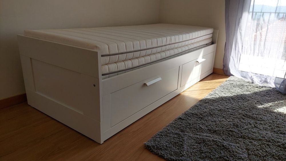 Cama individual/dupla BRIMNES