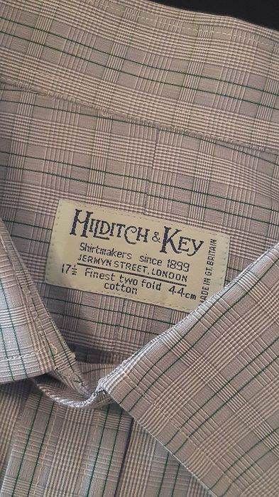 7 Camisas Inglesas e Americanas Muito boa qualidade.