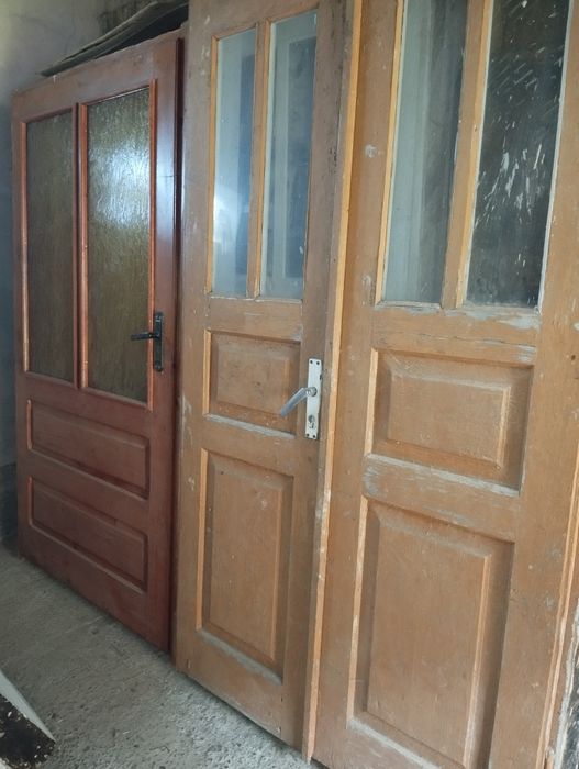 Продам дерев'яні вікна та двері