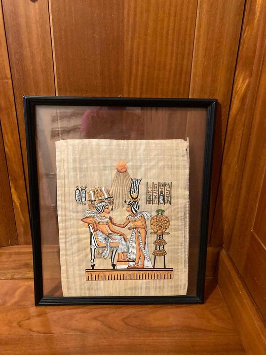 quadro com  papiro do egito