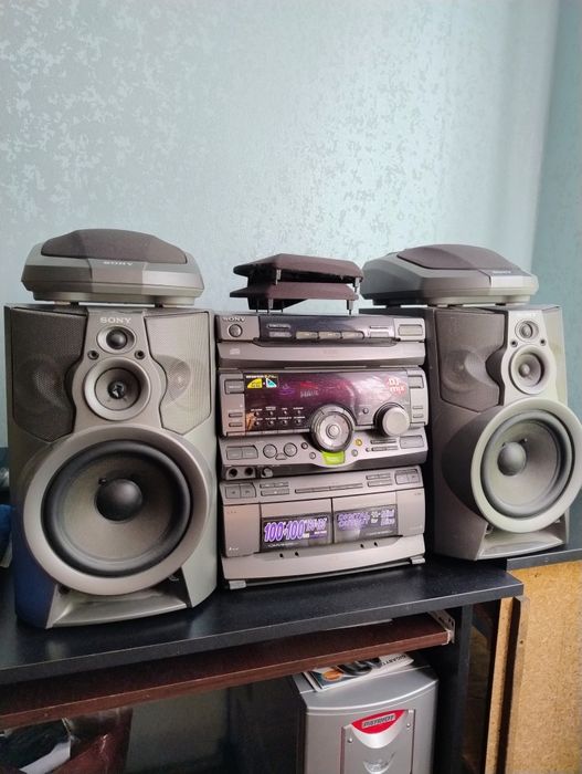Музыкальный центр SONY