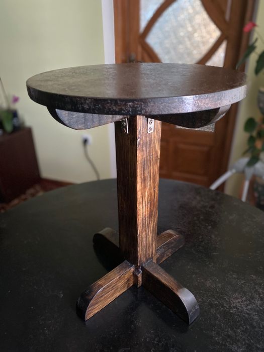 Стілець деревʼяний ручної роботи