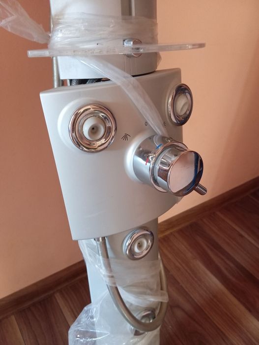 Hansgrohe Pharo panel prysznicowy hydromasaż bateria