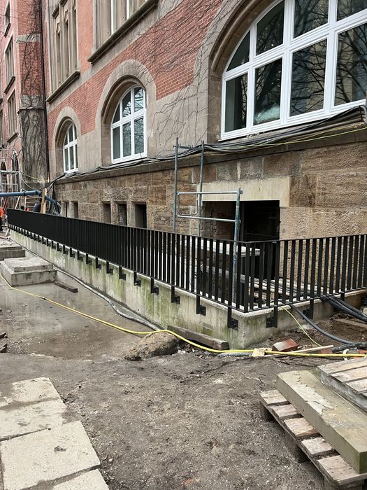 Bramy ogrodzenia wiaty konstrukcje stalowe nowoczesne kute