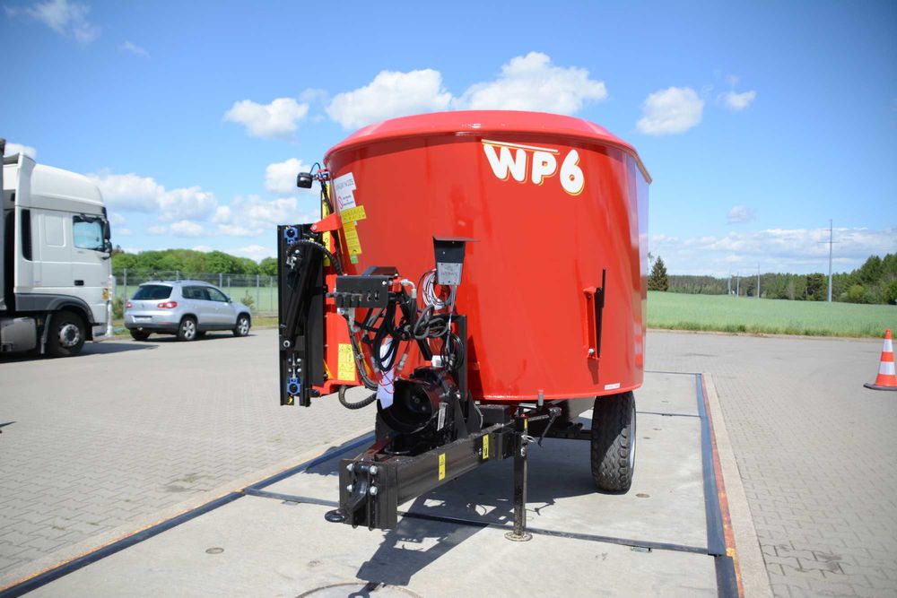 Wóz paszowy paszowóz METAL-TECH WP 6 m3 8 m3