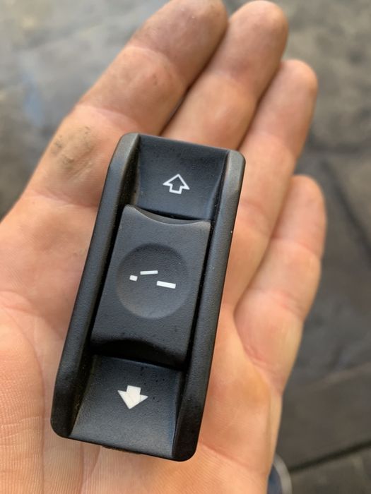 Przełącznik przycisk do szyberdachu bmw e46