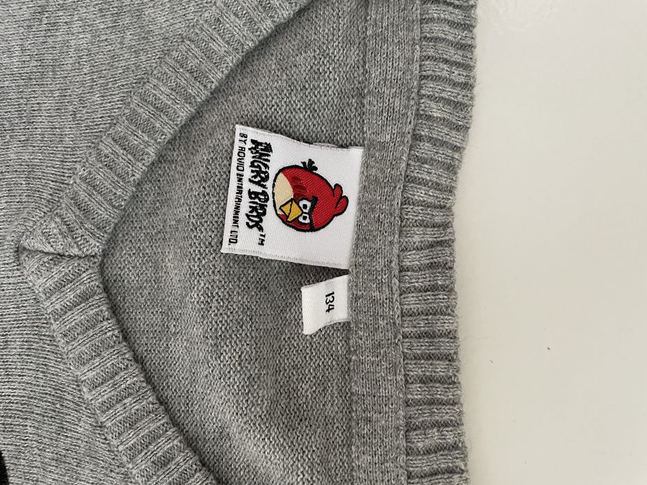 Sweterek Angry birds rozm 134 C&A