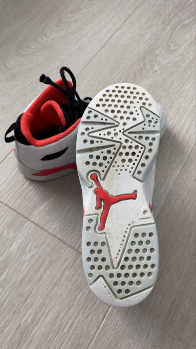 Шкіряні кросівки Jordan