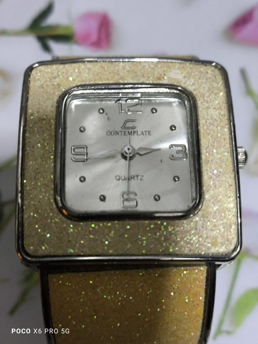 Годинник кварцевий