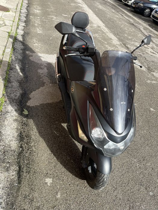 Daelim S3 125 Preta – 2014 | 22.000 km