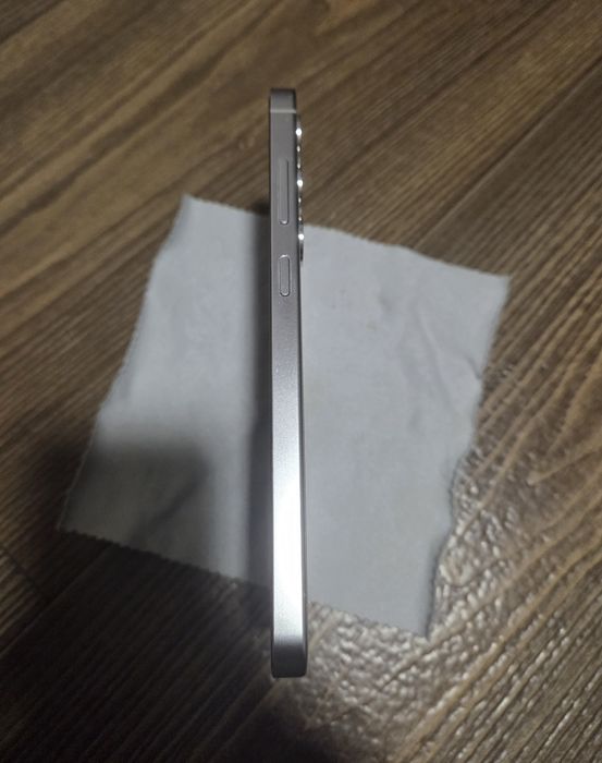 Samsung S24plus 12/512 + watch5