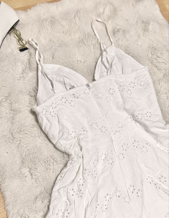 Viralowy kombinezon ażurowy - S/M - New Yorker