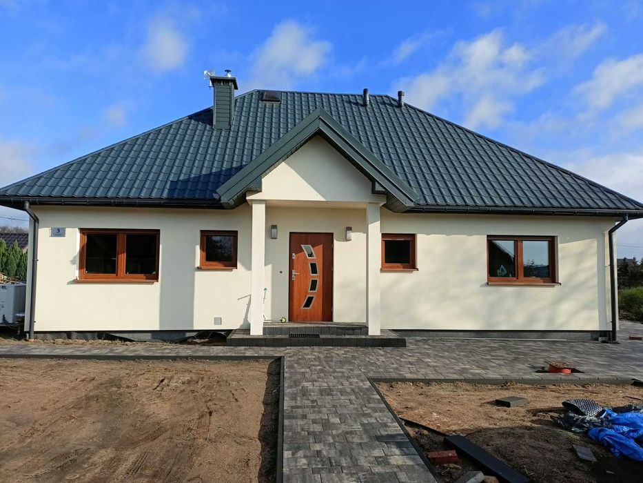 domek 100m2 Stan deweloperski dom parterowy dach 4-spadowy