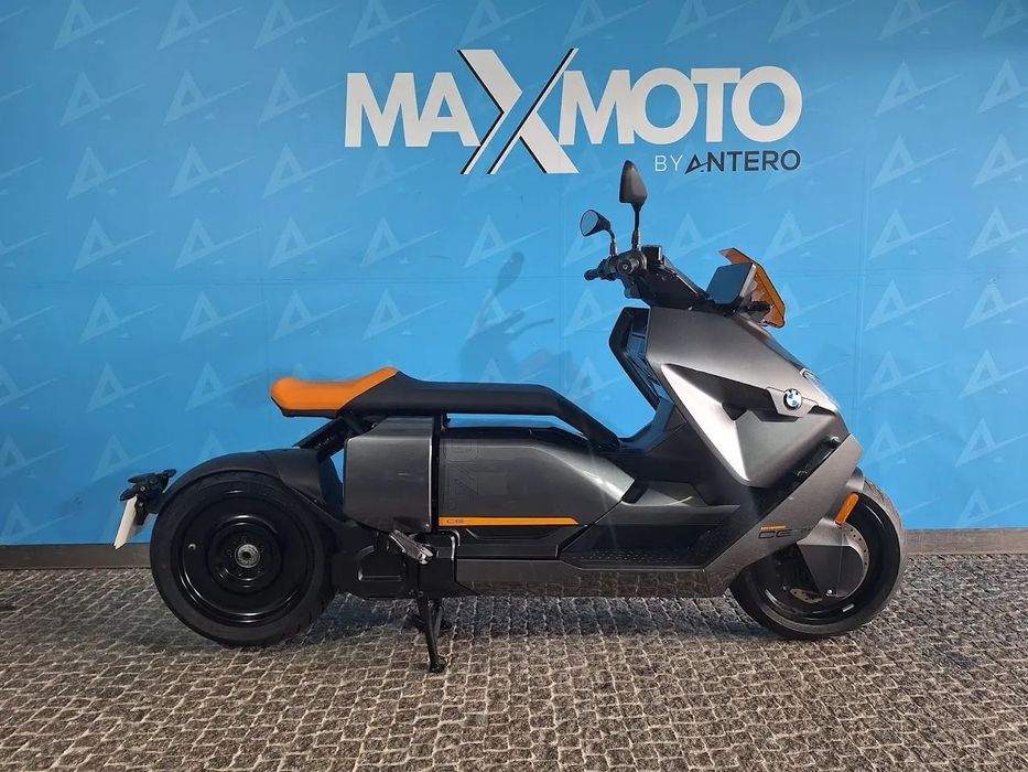 BMW CE 04