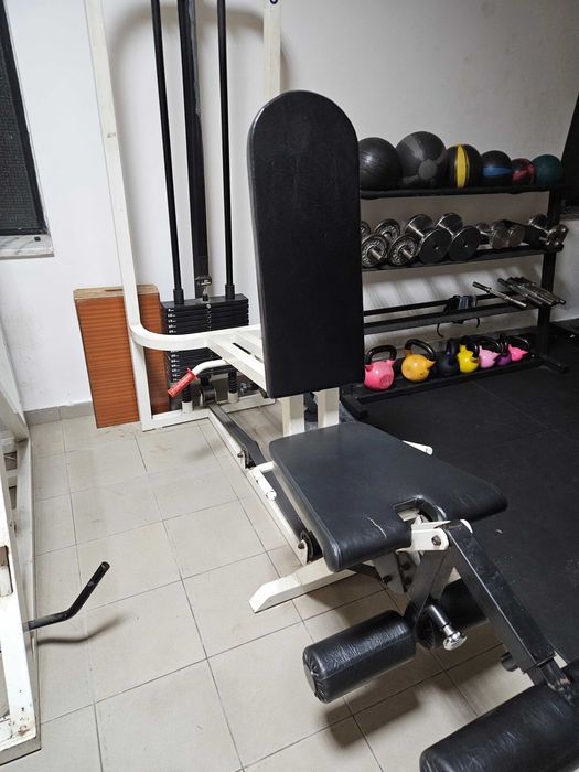 Máquinas e equipamentos de ginásio
