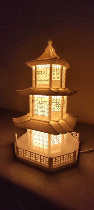 Lampada em forma de pagode