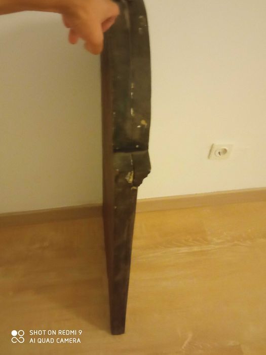 Quadro antigo pintado sobre madeira