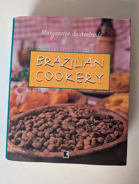 Vários livros de culinária