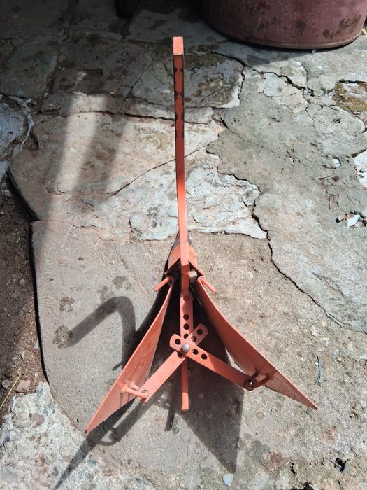 Acessório de abertura de regos