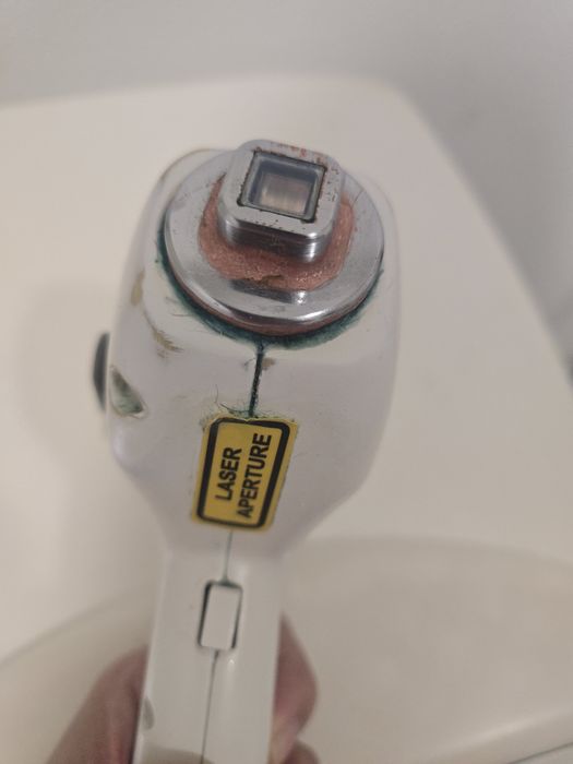 Equipamento depilação laser LEASEIR