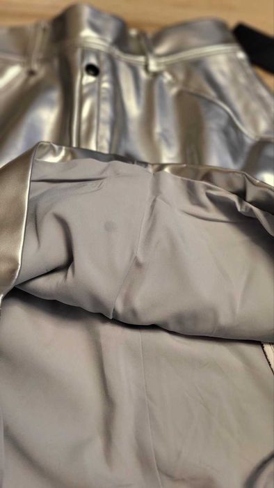 Спідниця з екошкіри і топ