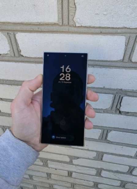 Телефон  Samsung galaxy s24ultra 256 gb