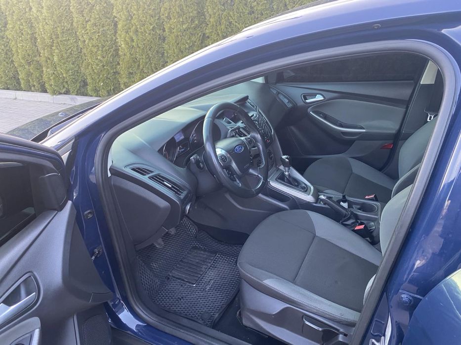 Форд фокус ! Не фарбований!!!