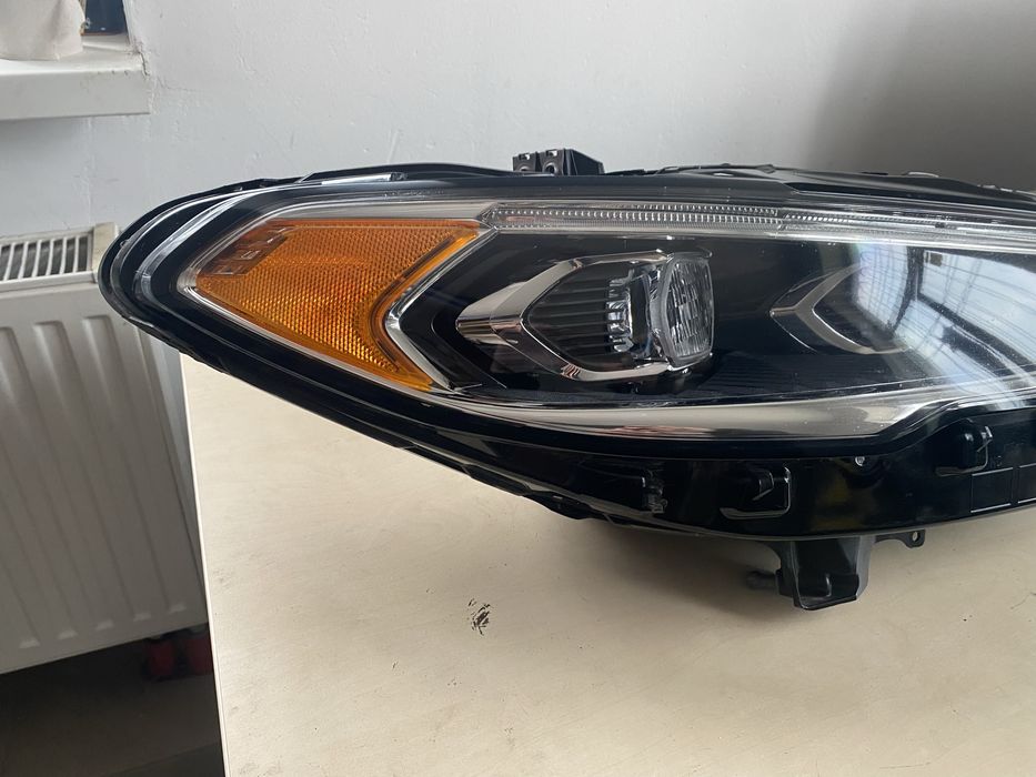 Фара права  LED Ford Fusion mk5 2017-2020