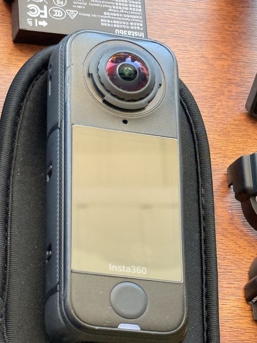Kamera Insta 360 X4 Air komplet Ładowarka