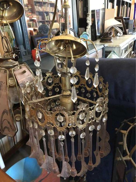 Candeeiro de tecto  Vintage com pétalas e pedras de vidro