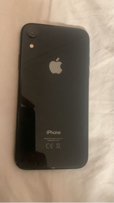 iPhone XR unlocked and carrier-free64737985783425121